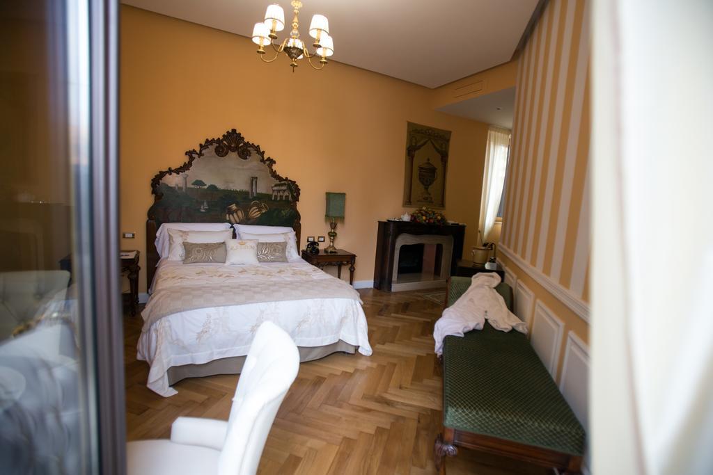 רומא Royal Suite Trinita Dei Monti חדר תמונה