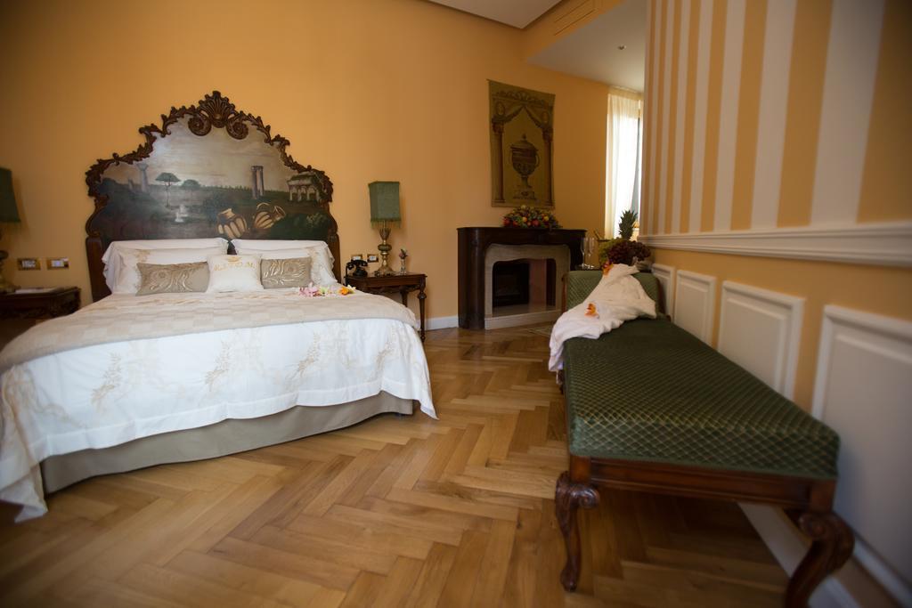 רומא Royal Suite Trinita Dei Monti חדר תמונה